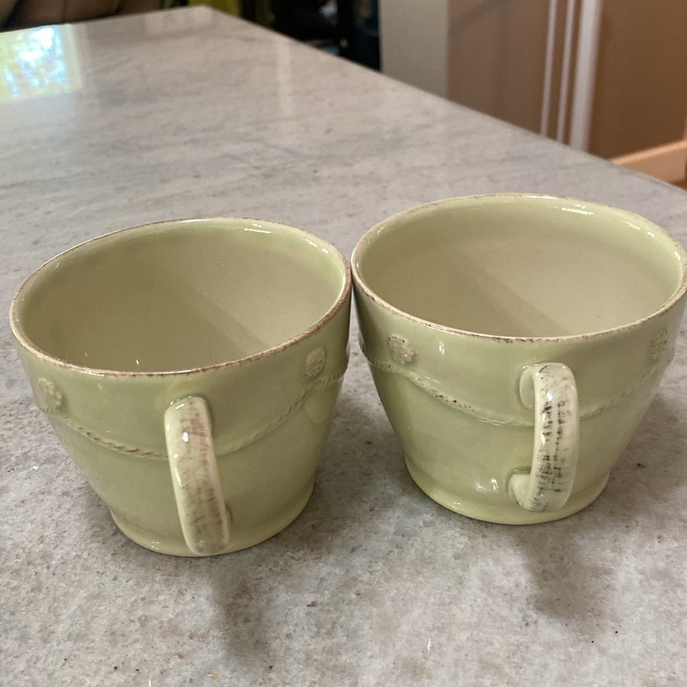 2 Juliska Pistachio green berry and thread coffee cups - Picture 2 of 6